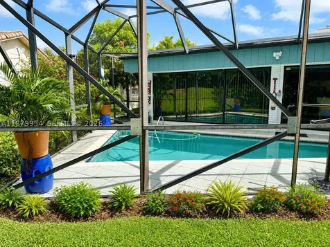 4713 Holly Drive Tamarac FL 33319