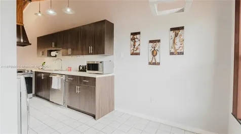 2290 Oak Court Pembroke Pines FL 33026