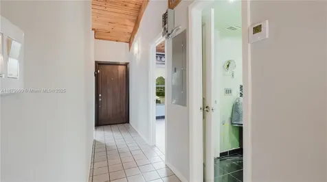 2290 Oak Court Pembroke Pines FL 33026