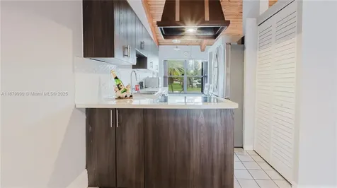 2290 Oak Court Pembroke Pines FL 33026