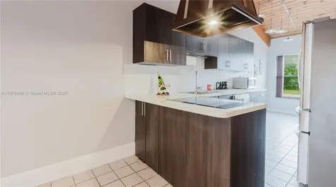 2290 Oak Court Pembroke Pines FL 33026