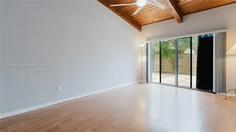 2290 Oak Court Pembroke Pines FL 33026