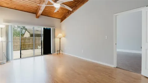 2290 Oak Court Pembroke Pines FL 33026