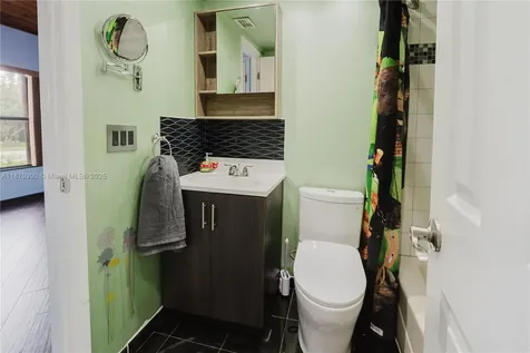 2290 Oak Court Pembroke Pines FL 33026