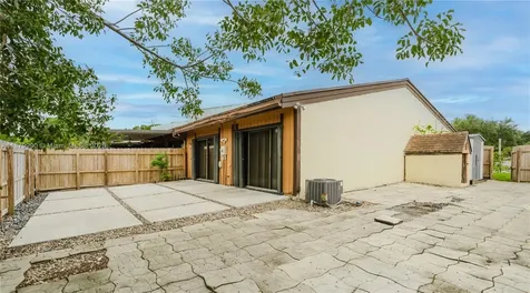 2290 Oak Court Pembroke Pines FL 33026