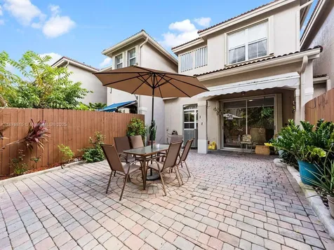 978 SW 154th Court Miami FL 33194