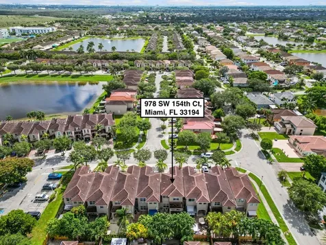 978 SW 154th Court Miami FL 33194