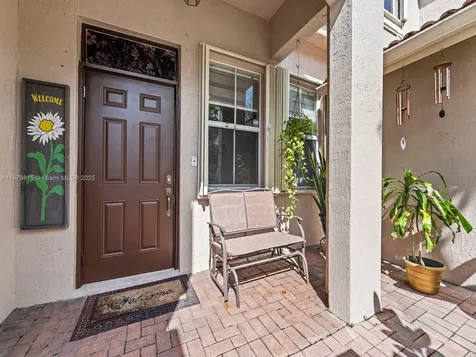 978 SW 154th Court Miami FL 33194