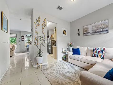 978 SW 154th Court Miami FL 33194