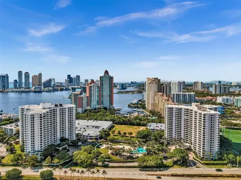 3300 NE 191st Street Aventura FL 33180