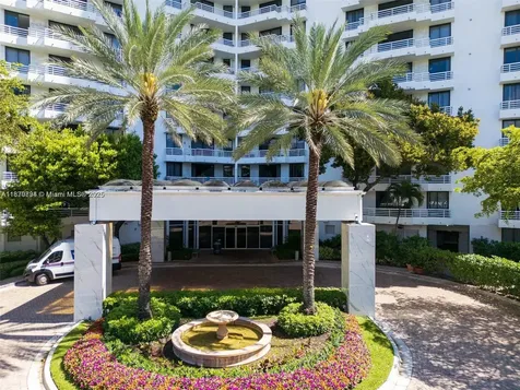 3300 NE 191st Street Aventura FL 33180