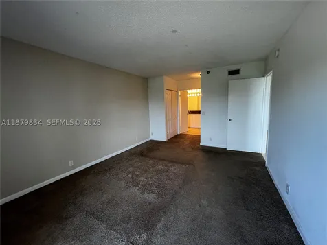 3300 NE 191st Street Aventura FL 33180