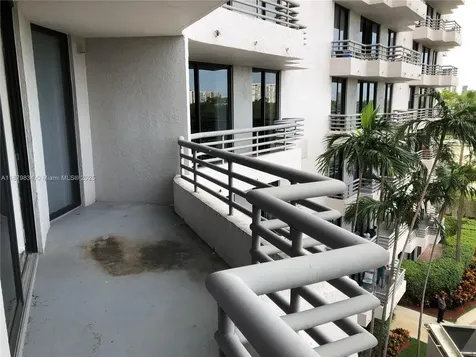 3300 NE 191st Street Aventura FL 33180