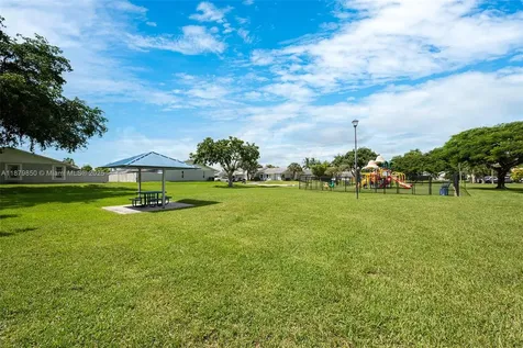 10340 SW 208th Lane Cutler Bay FL 33189