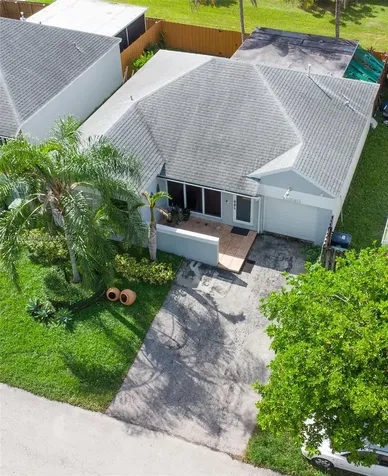 10340 SW 208th Lane Cutler Bay FL 33189