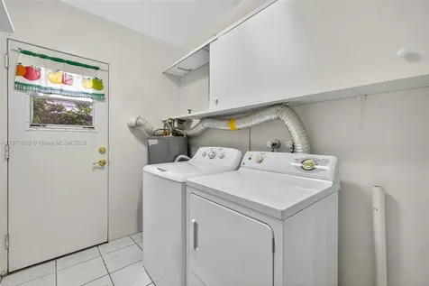1460 NE 173rd Street North Miami Beach FL 33162