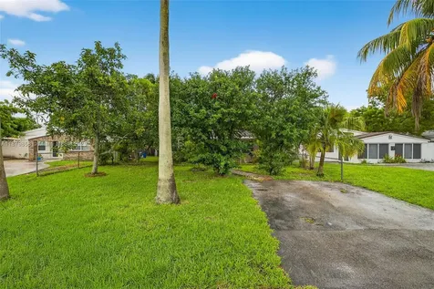 1460 NE 173rd Street North Miami Beach FL 33162