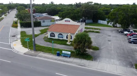 14100 W Dixie Highway North Miami FL 33161