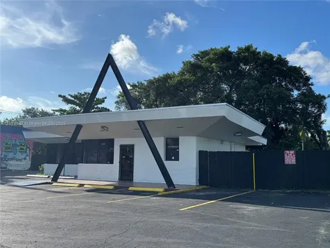 1605 NW 95th Street Miami FL 33147