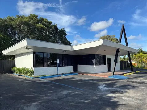 1605 NW 95th Street Miami FL 33147