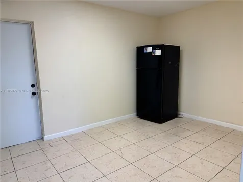 1605 NW 95th Street Miami FL 33147