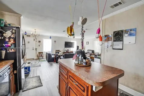 21651 NW 3rd Street Pembroke Pines FL 33029