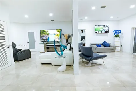 1407 SE 7th Street Homestead FL 33033
