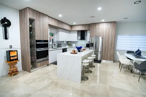 1407 SE 7th Street Homestead FL 33033