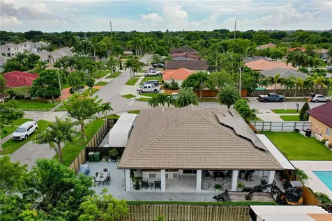 1407 SE 7th Street Homestead FL 33033
