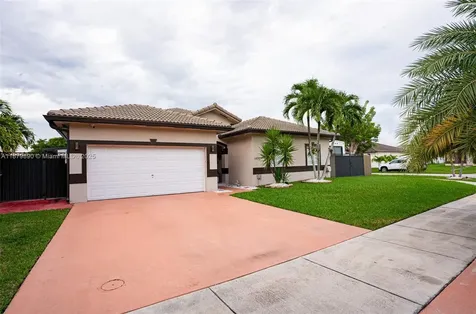 1407 SE 7th Street Homestead FL 33033