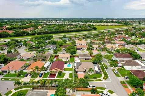 1407 SE 7th Street Homestead FL 33033