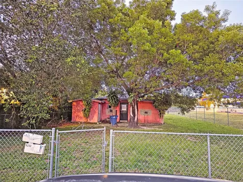 6233 NW 22nd Court Miami FL 33147