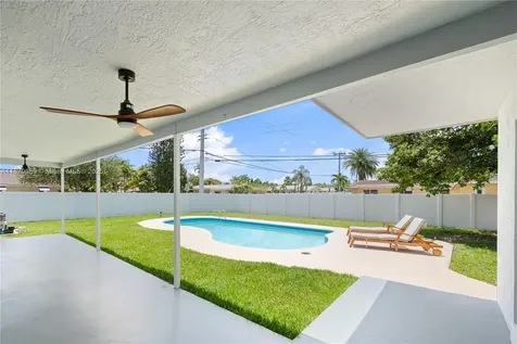 4800 Johnson Street Hollywood FL 33021