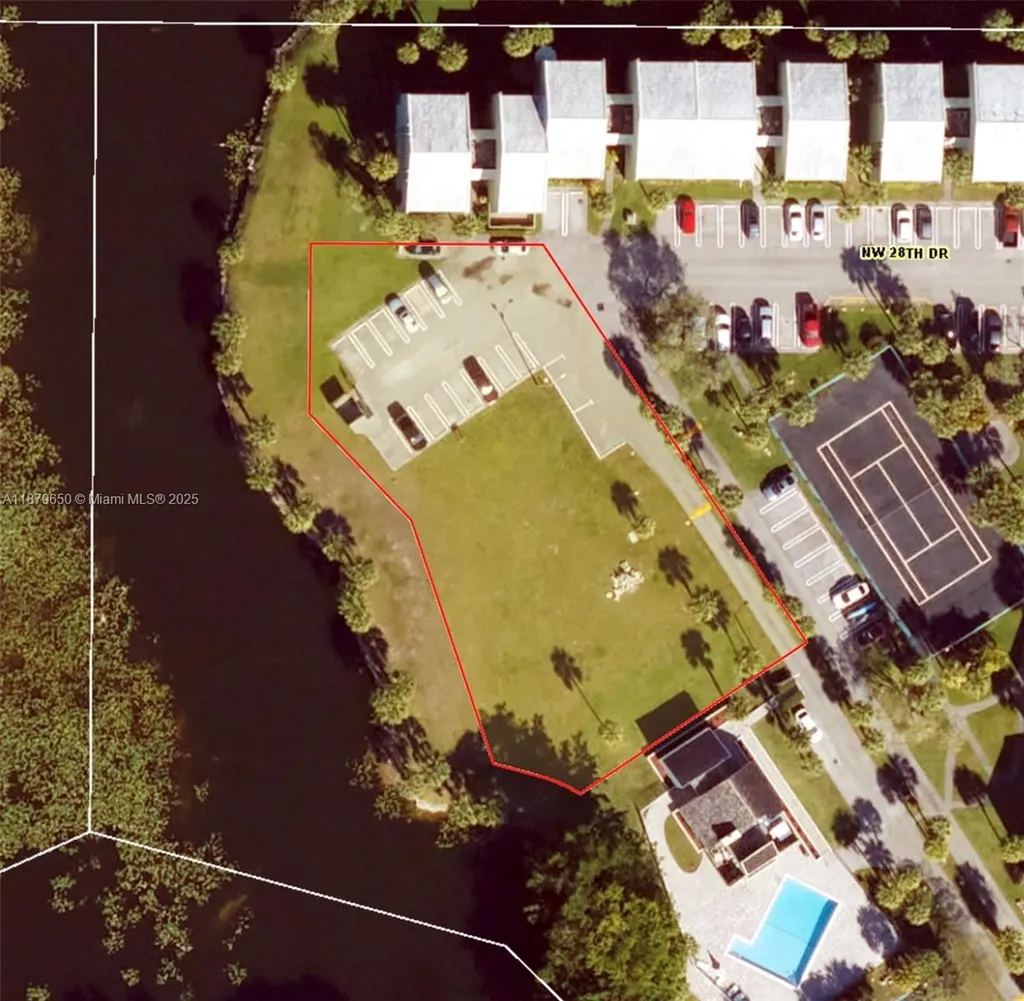 28 NW Drive Coral Springs FL 33065