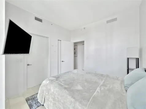 480 NE 31st Street Miami FL 33137