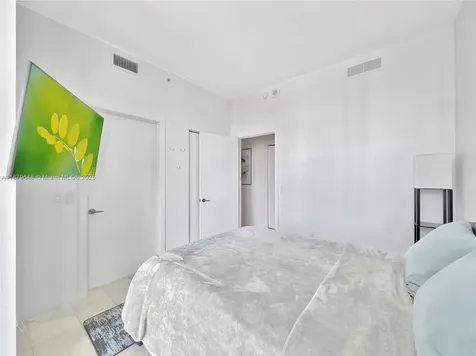 480 NE 31st Street Miami FL 33137