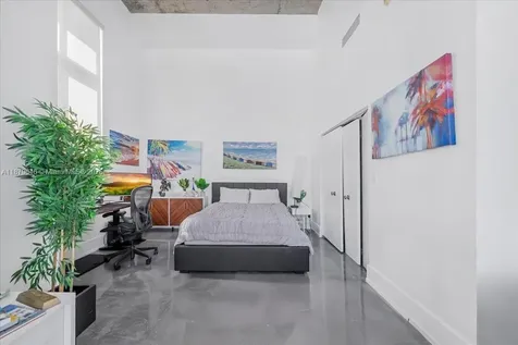 133 NE 2nd Avenue Miami FL 33132