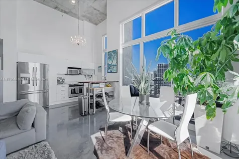 133 NE 2nd Avenue Miami FL 33132