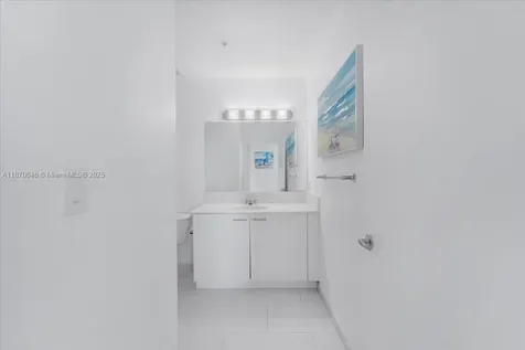 133 NE 2nd Avenue Miami FL 33132
