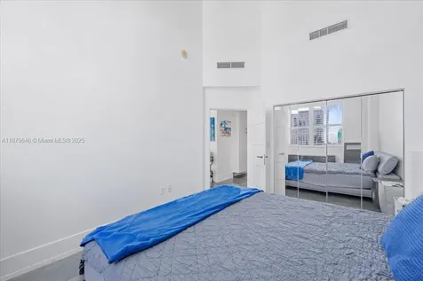 133 NE 2nd Avenue Miami FL 33132