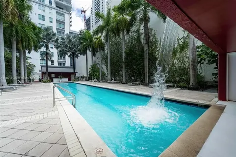 133 NE 2nd Avenue Miami FL 33132