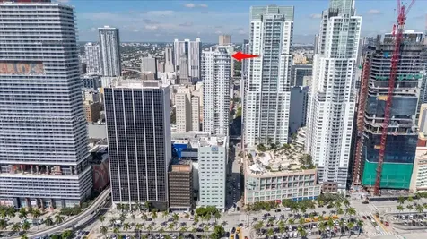 133 NE 2nd Avenue Miami FL 33132