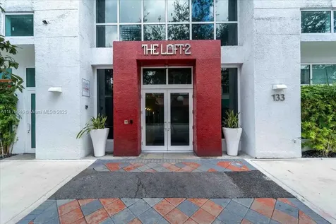 133 NE 2nd Avenue Miami FL 33132