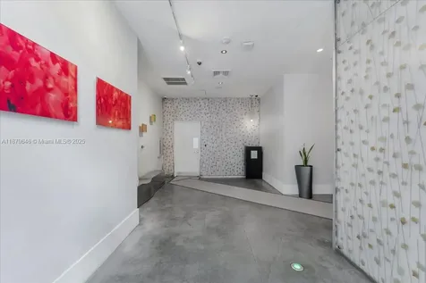 133 NE 2nd Avenue Miami FL 33132