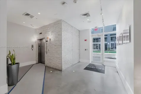 133 NE 2nd Avenue Miami FL 33132