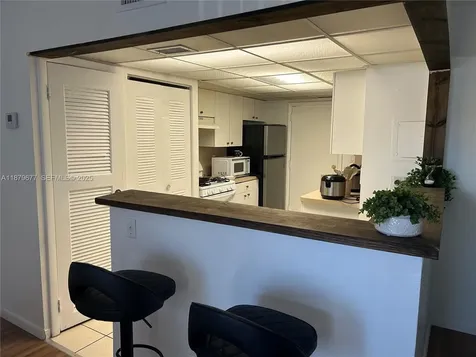 17901 NW 68th Avenue Hialeah FL 33015