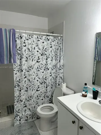 17901 NW 68th Avenue Hialeah FL 33015