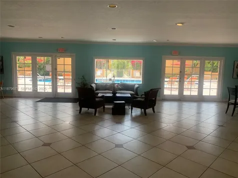 17901 NW 68th Avenue Hialeah FL 33015