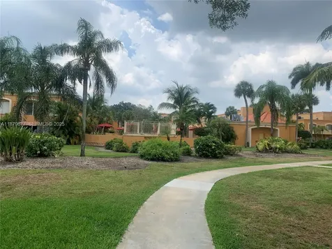 17901 NW 68th Avenue Hialeah FL 33015