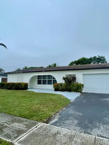1190 NW 92nd Avenue Pembroke Pines FL 33024